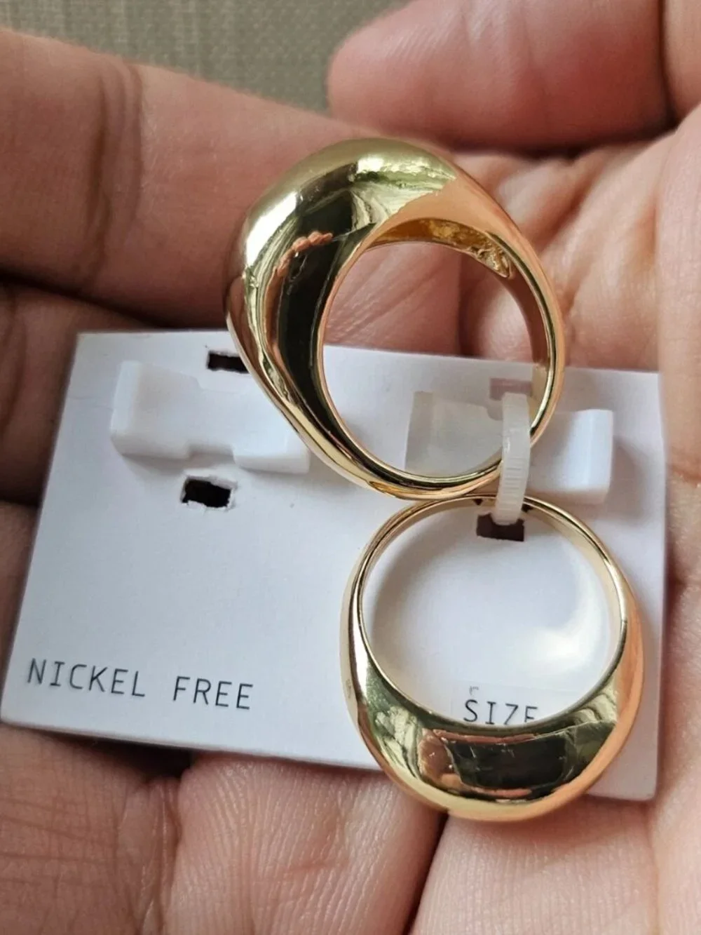 Nordstrom Women Rings Gold Tone Fashion Jewelry Nickle Free Set of 2 Size 9 NWT